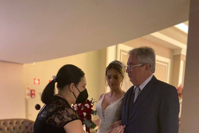 Orientando noiva e pai