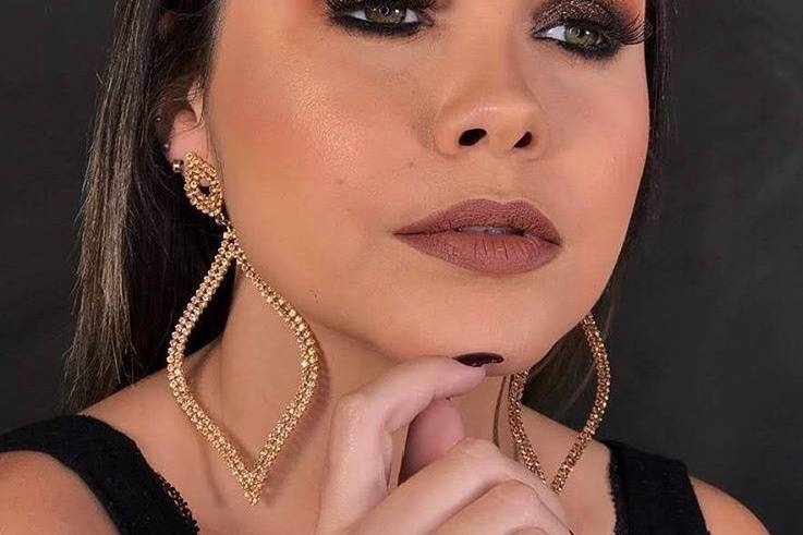 Smokey Glam