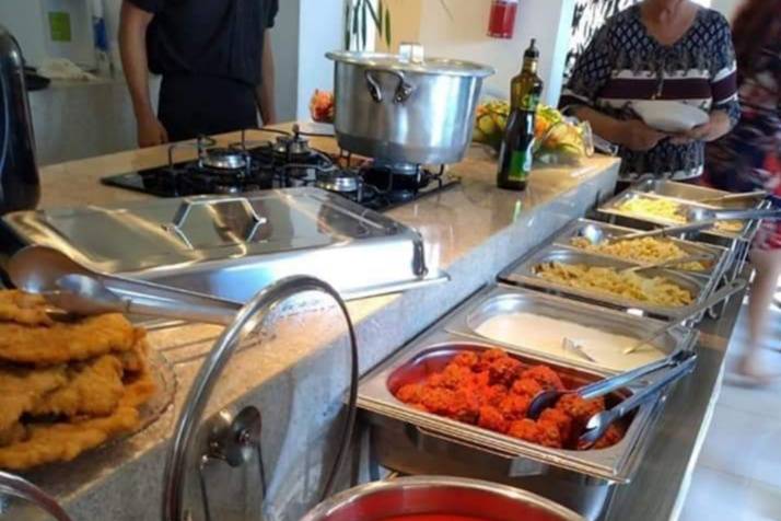 Mesa Buffet Prato quente