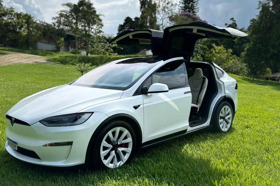 Tesla Space X unico no brasil