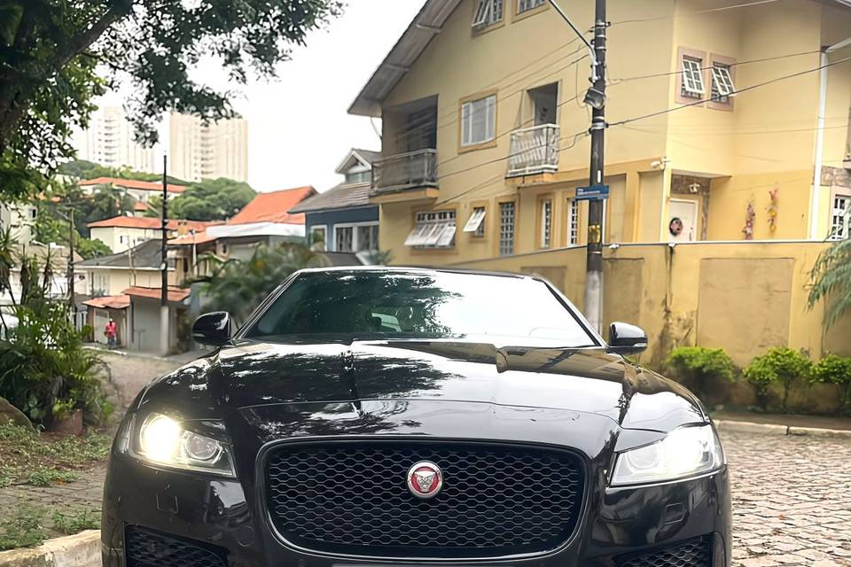 Jaguar XF Super Luxo + Teto