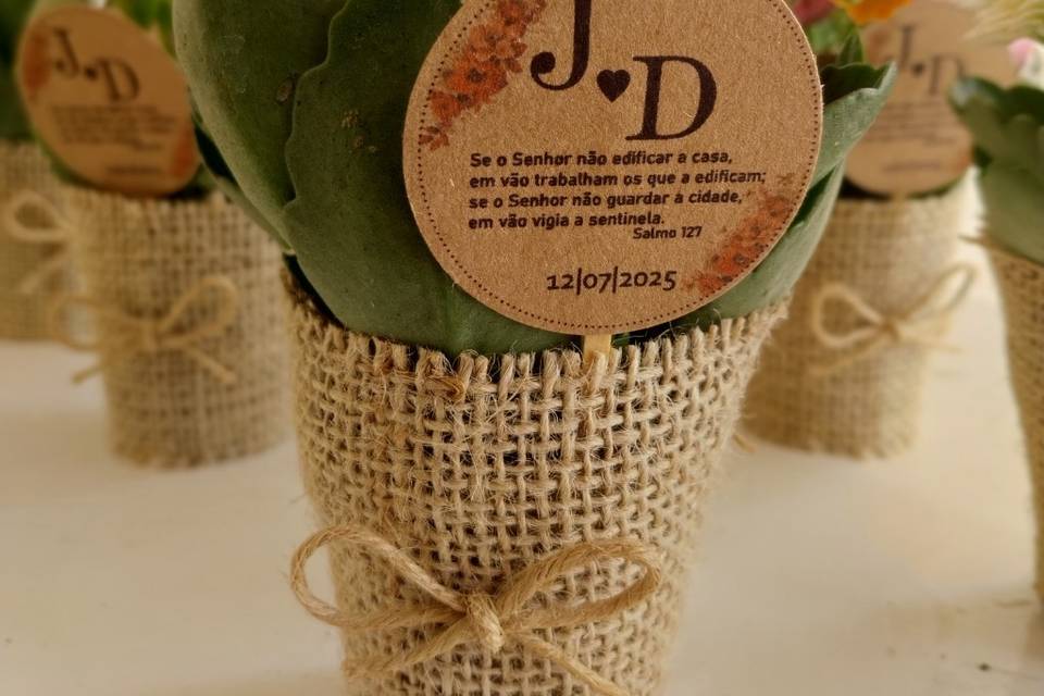 Kalanchoes no tecido juta