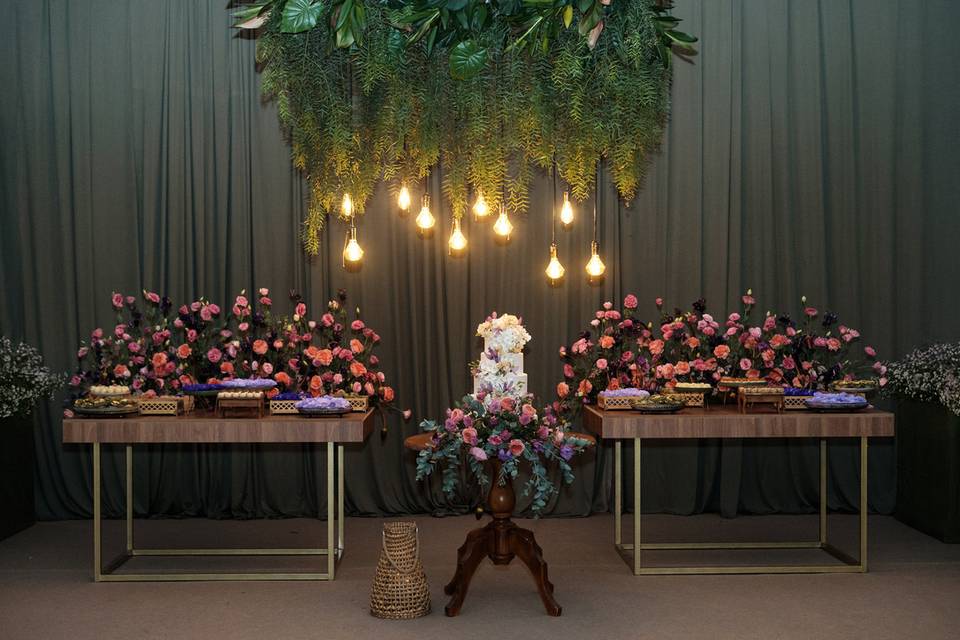 Mesa do bolo & doces