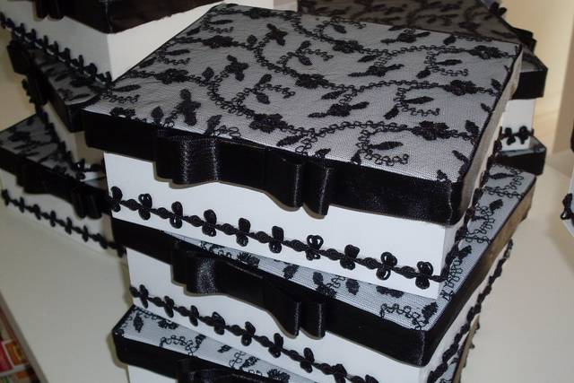 Caixinha em preto e branco