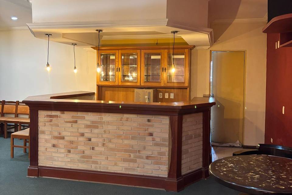 Pub bar