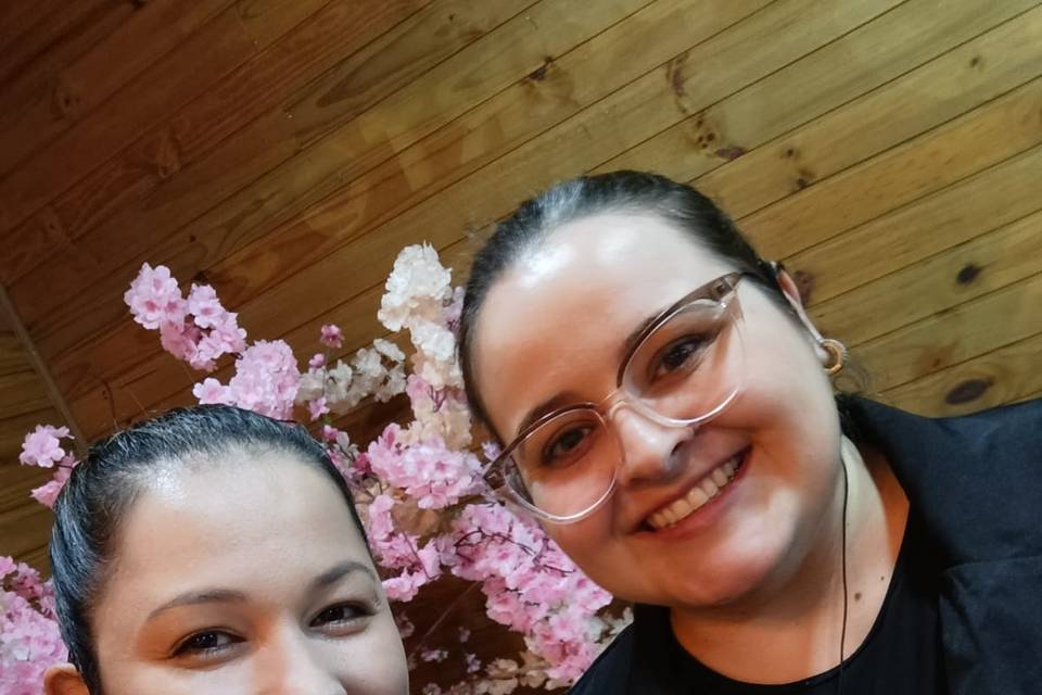 Sempre conectadas!+