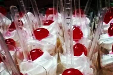 Copinhos com cereja
