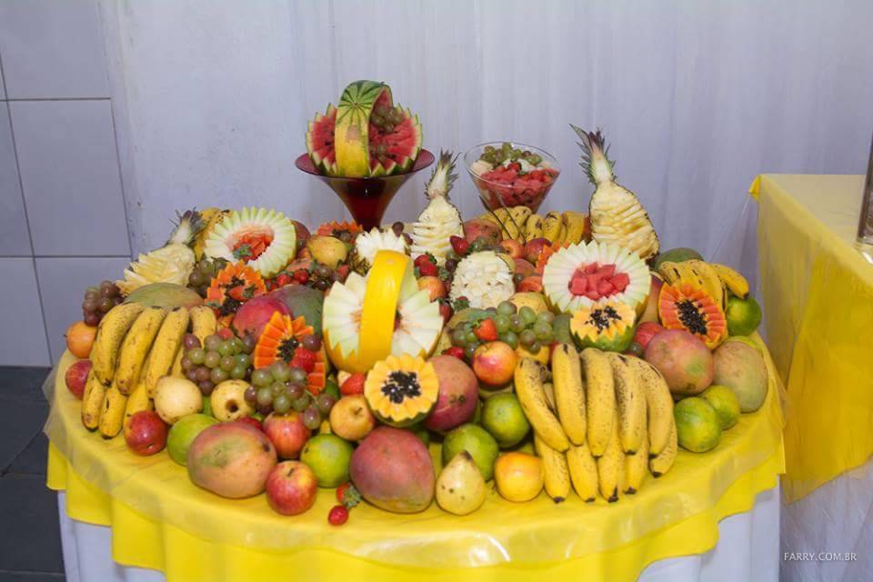 Mesa de Frutas decorada