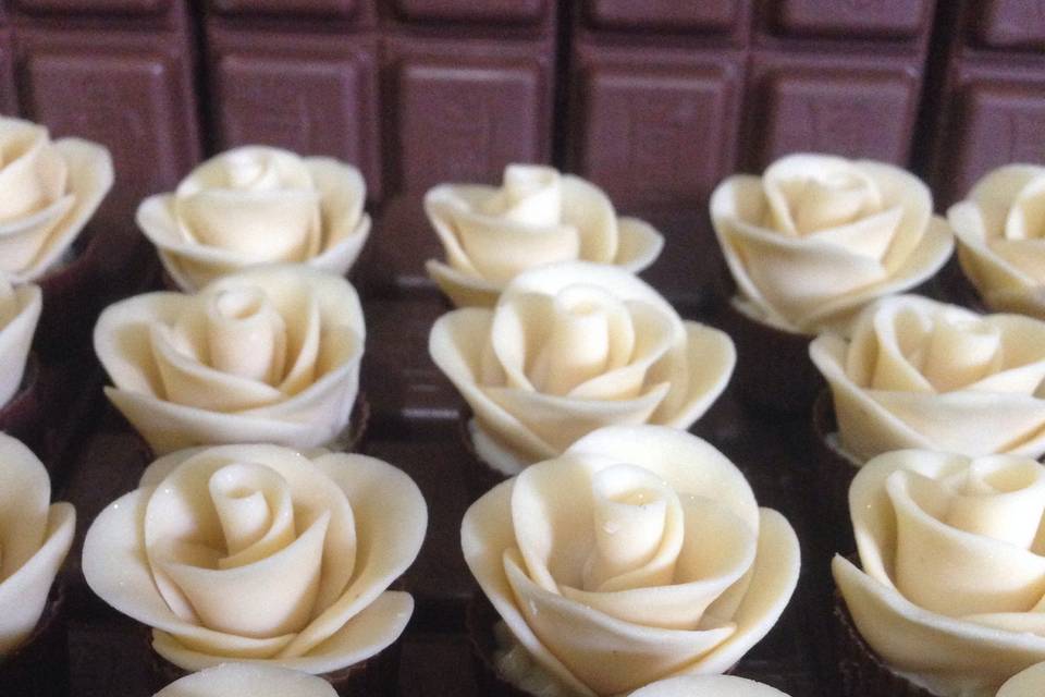 Rosas de chocolate branco