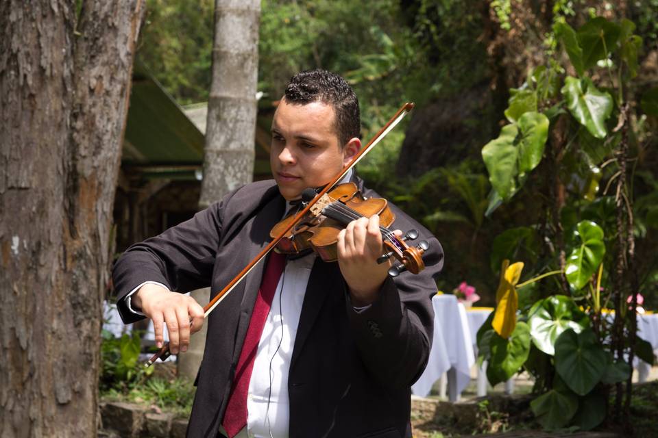 Igor Brito Violinista