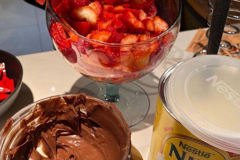 Hummm, nutella com morango