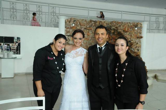 Mais um casal satisfeito