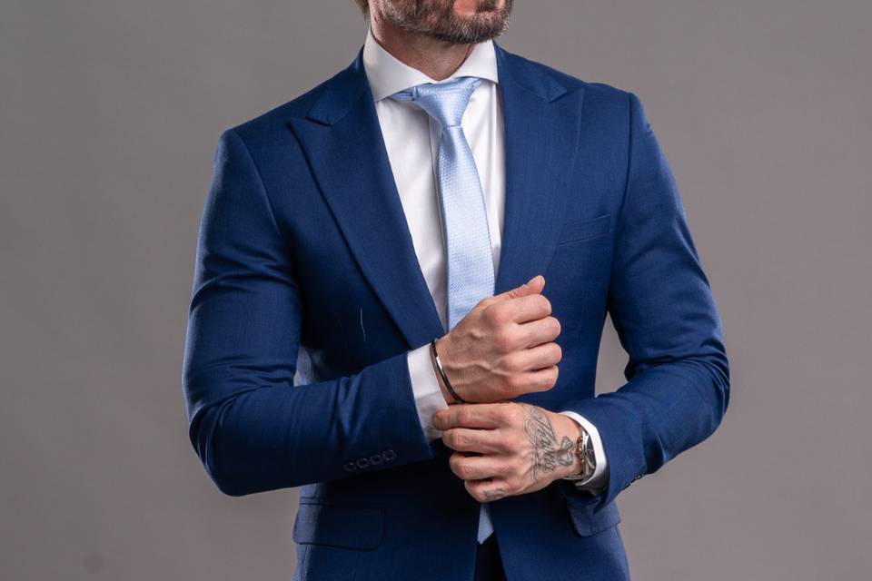 Decinel Suits