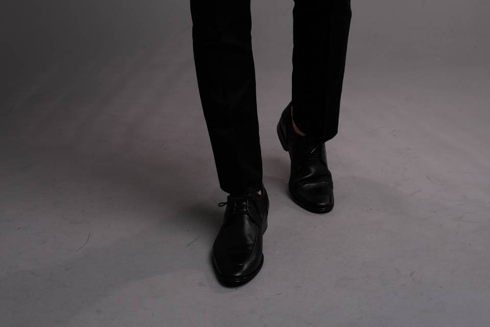 Decinel Suits
