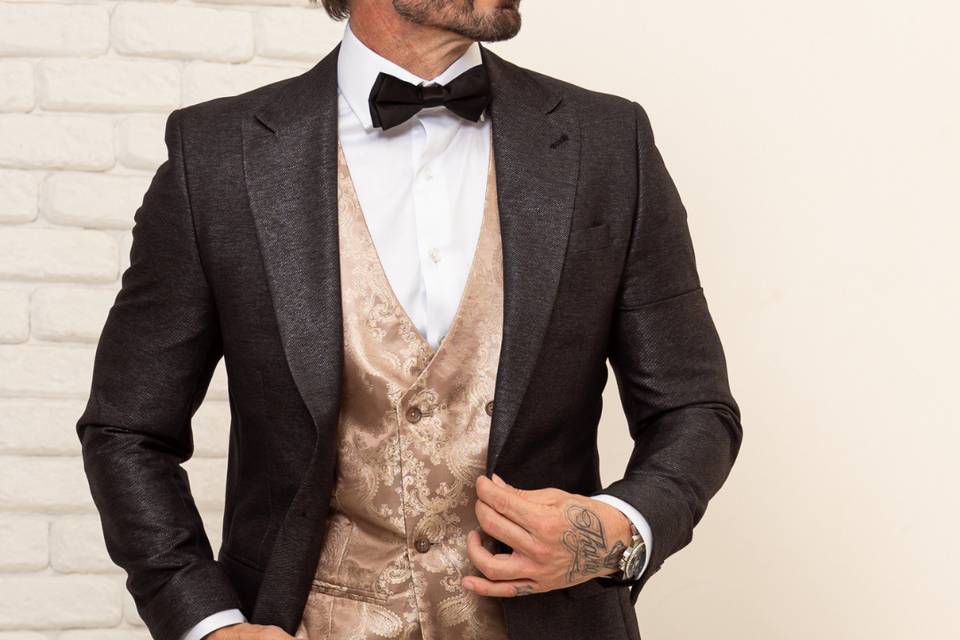 Decinel Suits