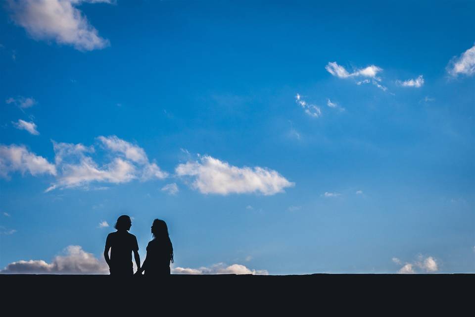 Silhuetas do casal
