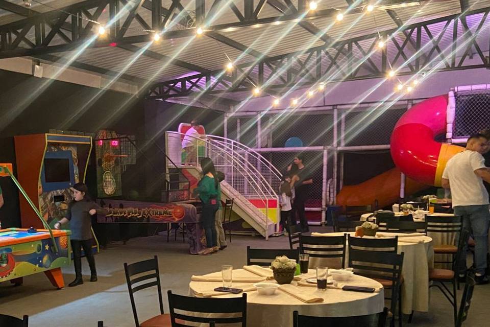 Mezanino com Brinquedos