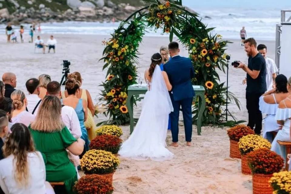 Casamento pé na areia