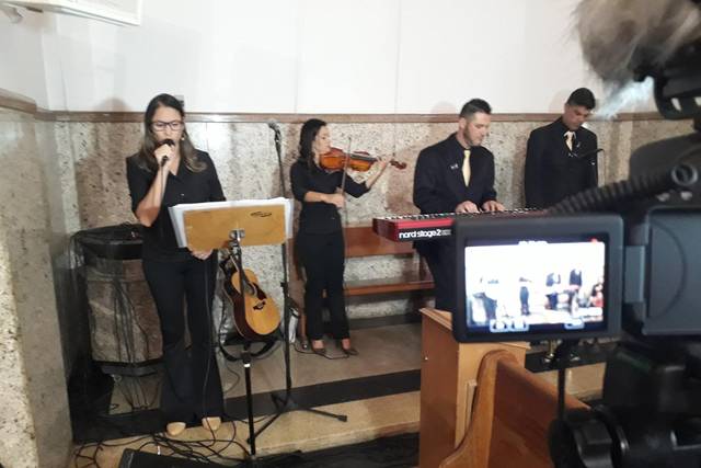 Grupo Musical Harmonia Divina
