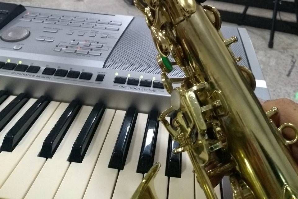 Sax e teclado