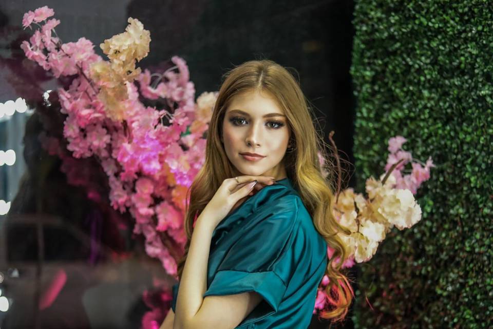 Debutante