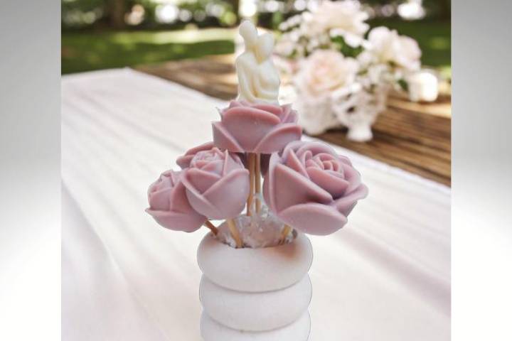 Arranjo de Mesa Rosas e Casal