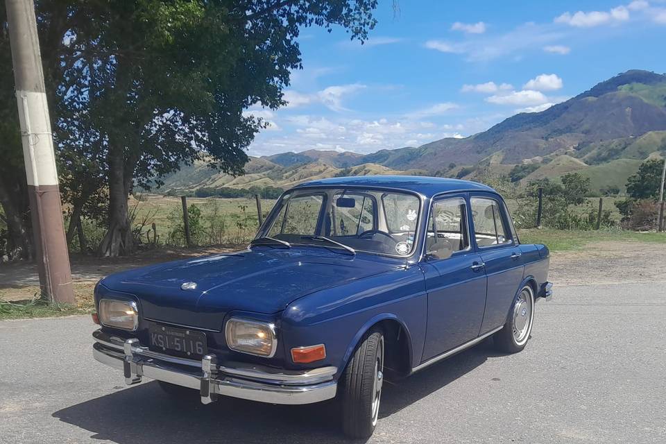 VW 1600 4 Portas