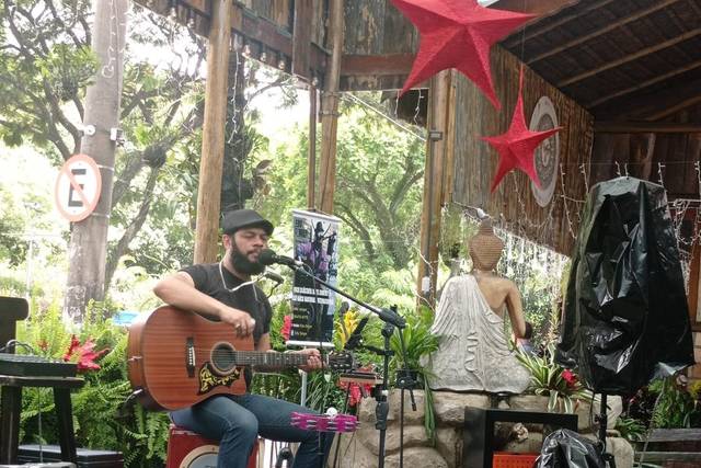 Edu Singer One Man Band Project