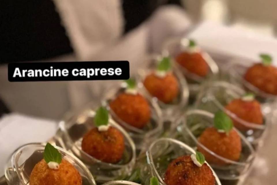 Arancine caprese