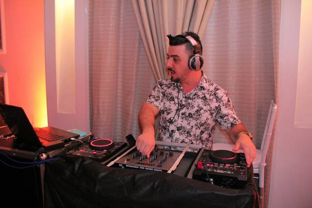 Dj caromano