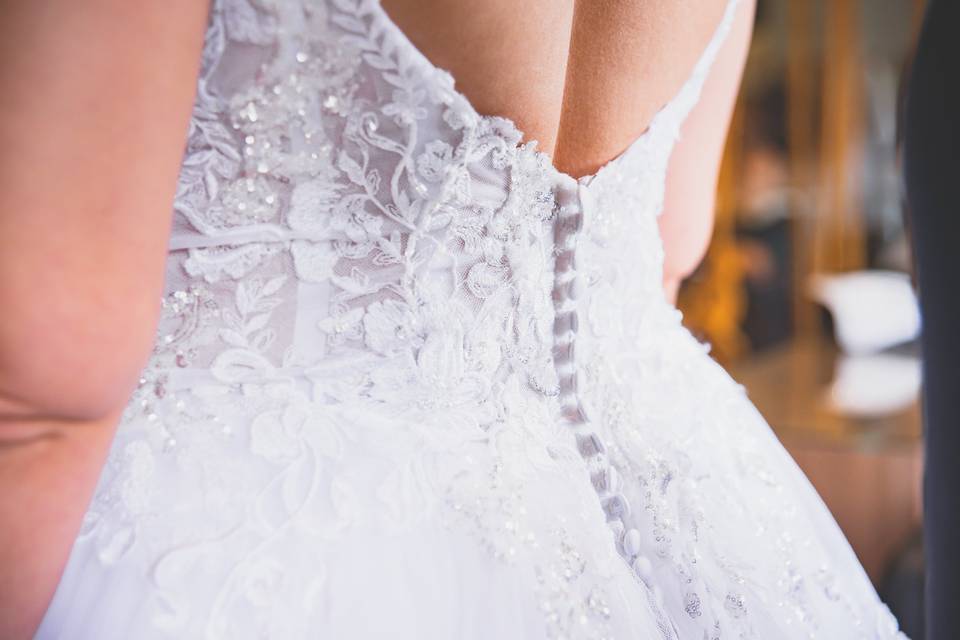 Detalhes vestido da noiva