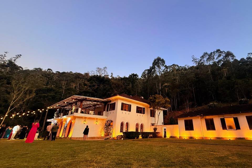 Casa Iluminada