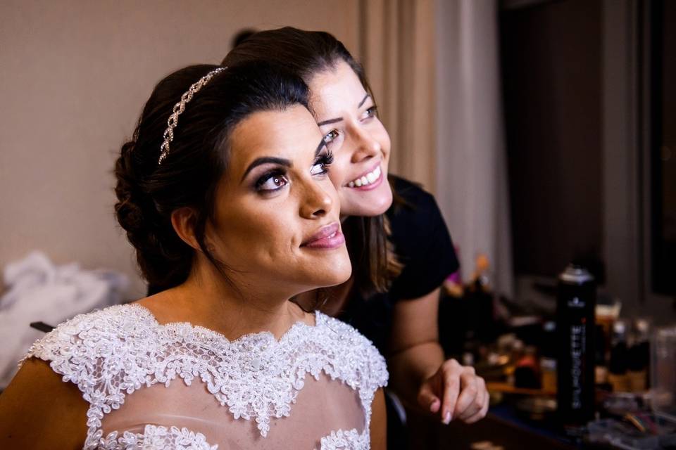 Ciça Mayer Makeup