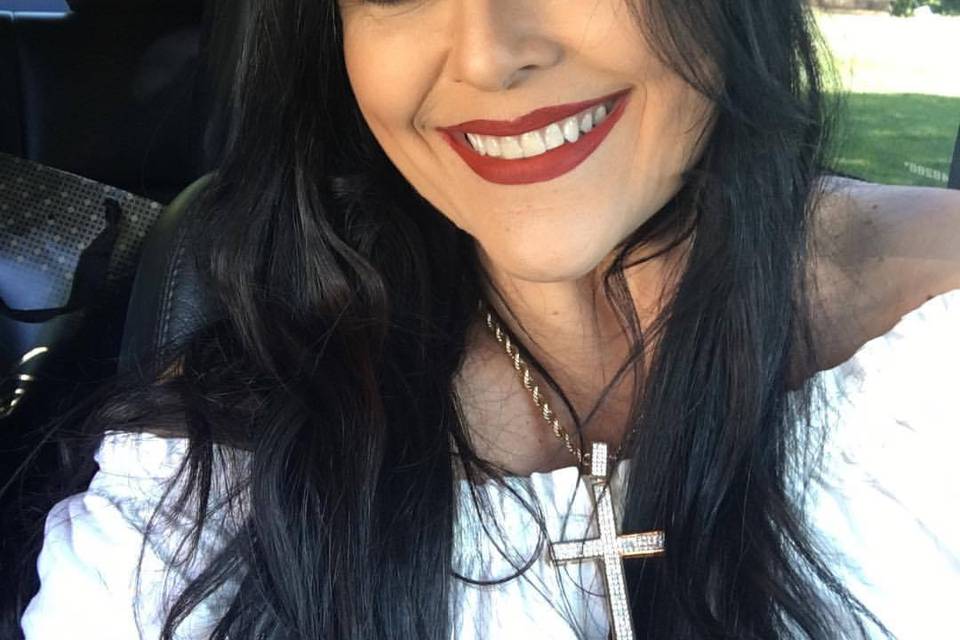 Cantora Laine Asunção