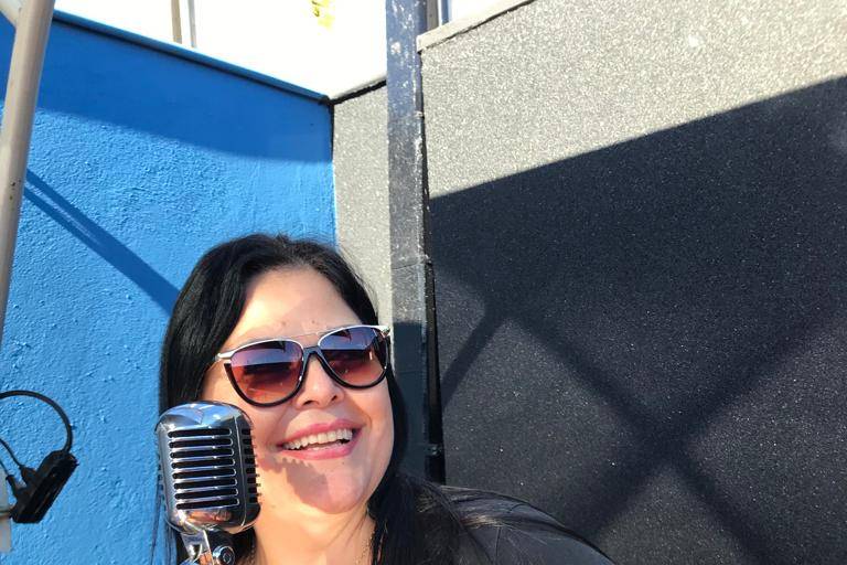Cantora Laine Asunção