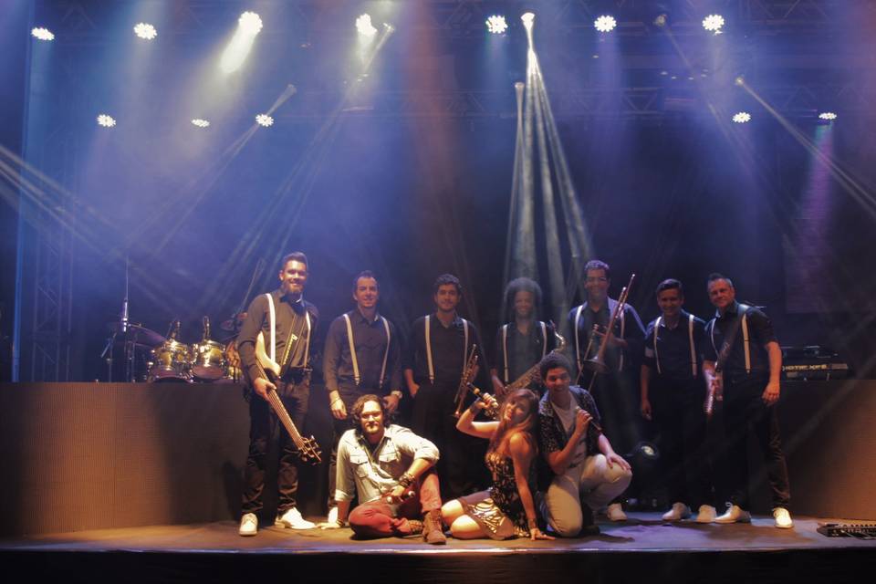 Indoors Band