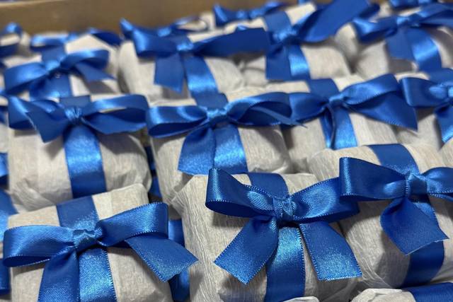 Embalados em papel crepom
