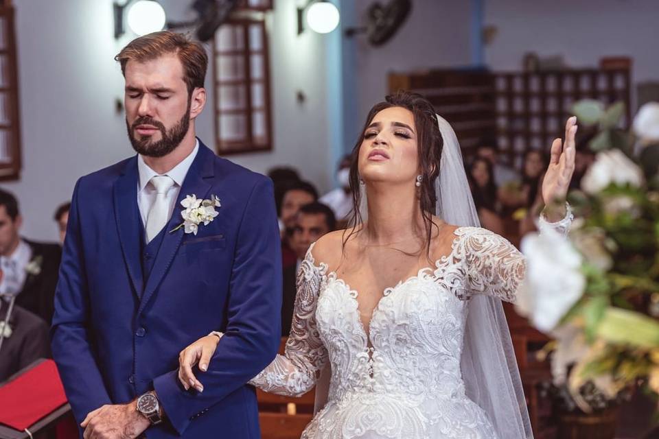 Vestido de noiva é na Jô Cruz!