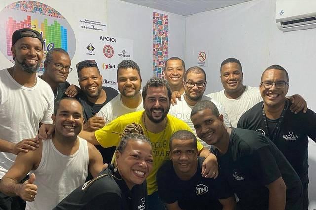 Musicos e equipe técnica