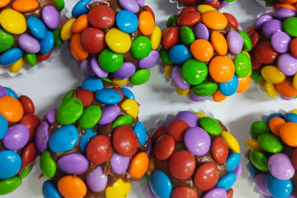 Brigadeiro gourmet m&m