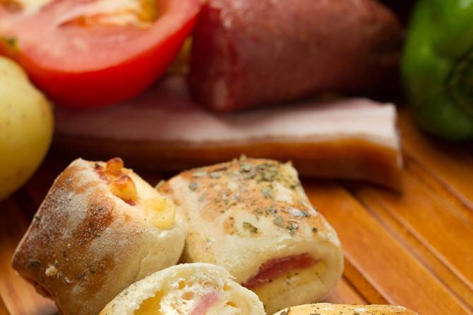 Folhado de Queijo e Presunto