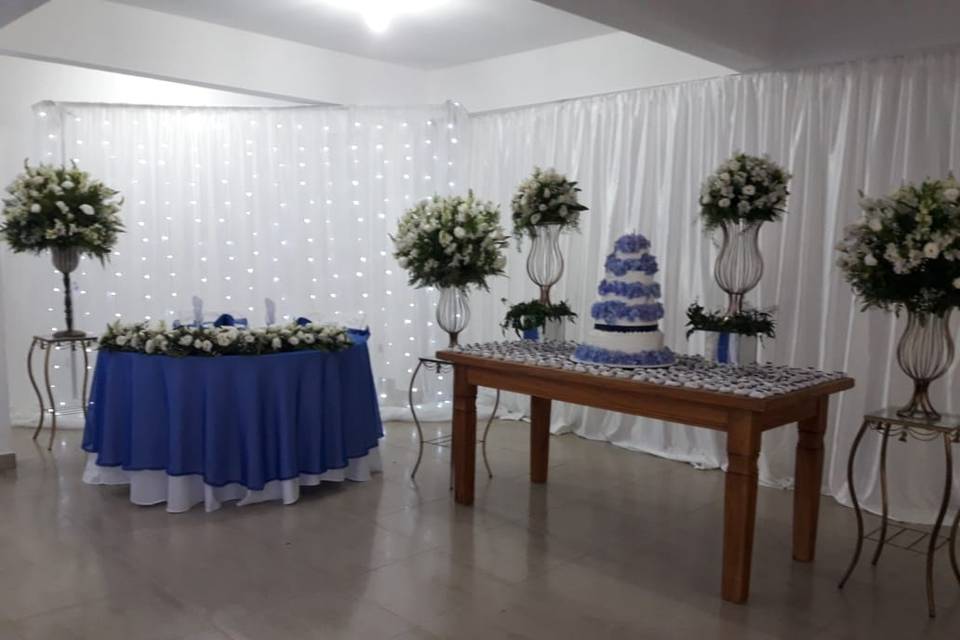 Decoração mesa de doces mansão