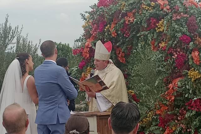 Dom Zanella Celebrante