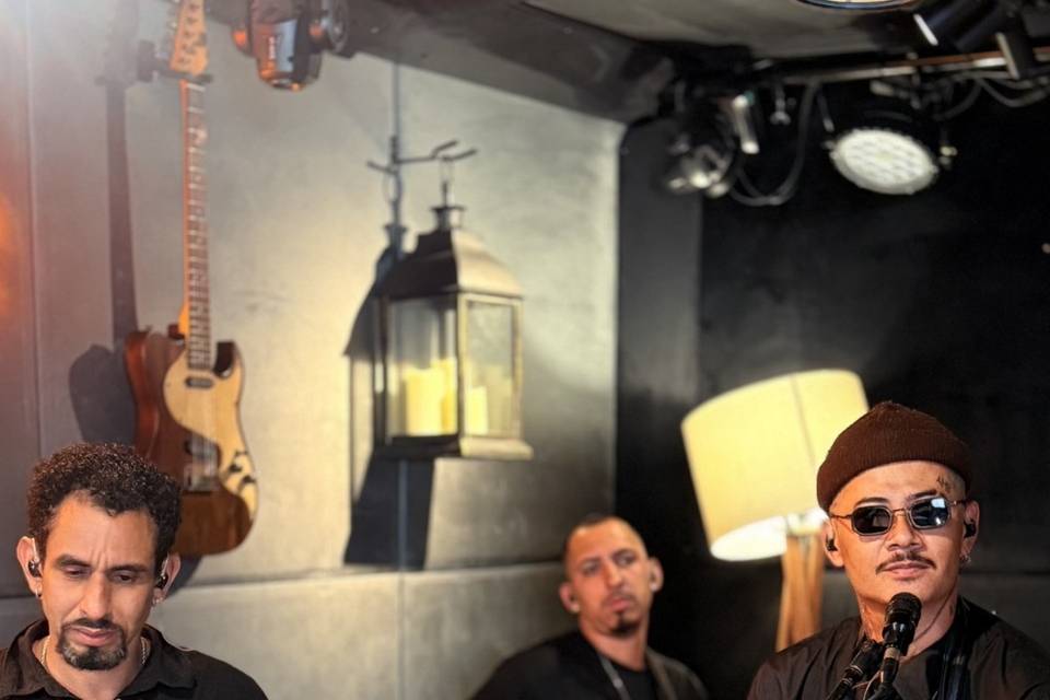 Sax, Teclas & Baixo