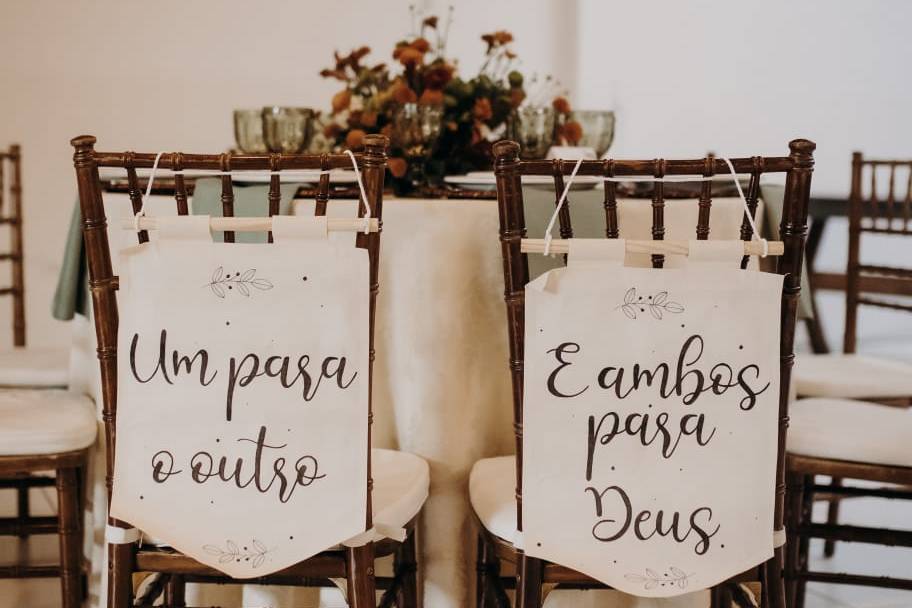 Flâmula Para Cadeira dos Noivo