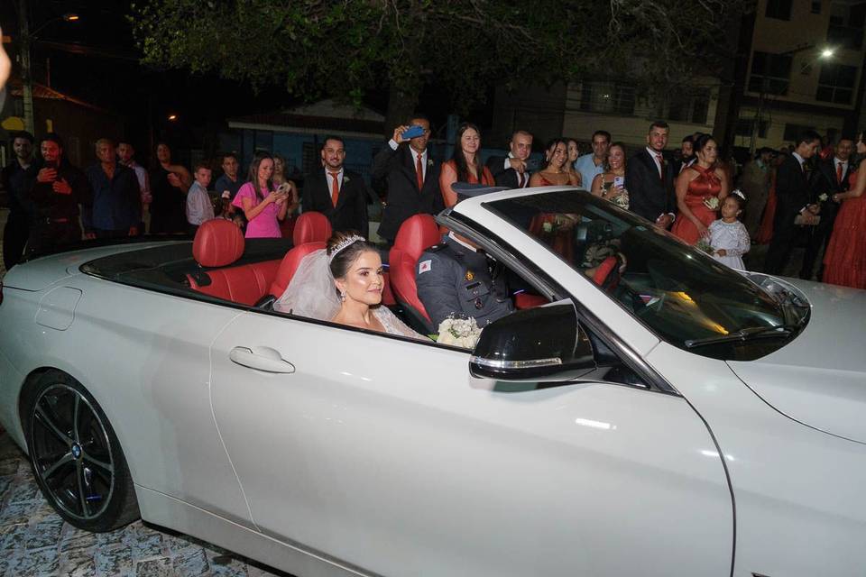BMW conversivel para casamento