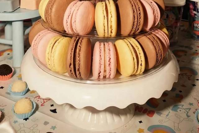 Torre de macarons 5 andares