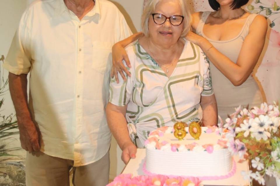 80 anos Carmelita