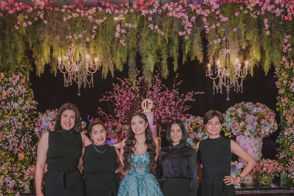 XV Ana Laura