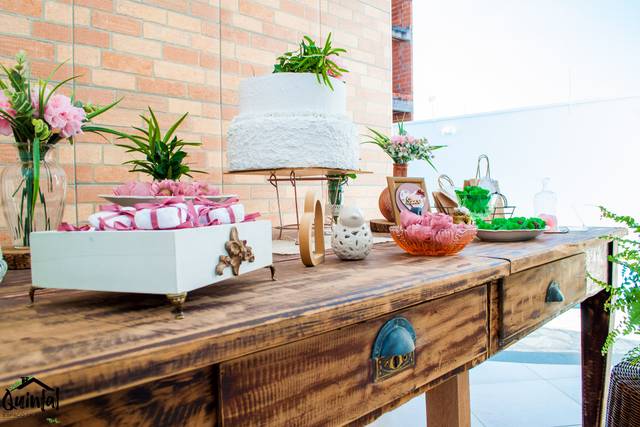 Mesa para Decoração